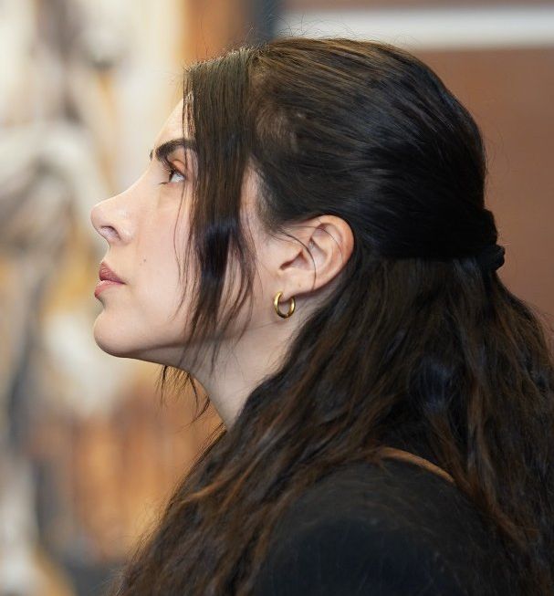 Çok güzel, o kadar güzel ki gözlerimi ondan alamıyorum. Tanrı seni korusun, canım.🧿🪬
<a href="/DenizBaysaldb/">Deniz Baysal Yurtcu</a>  #Esdil #TaşacakBuDeniz