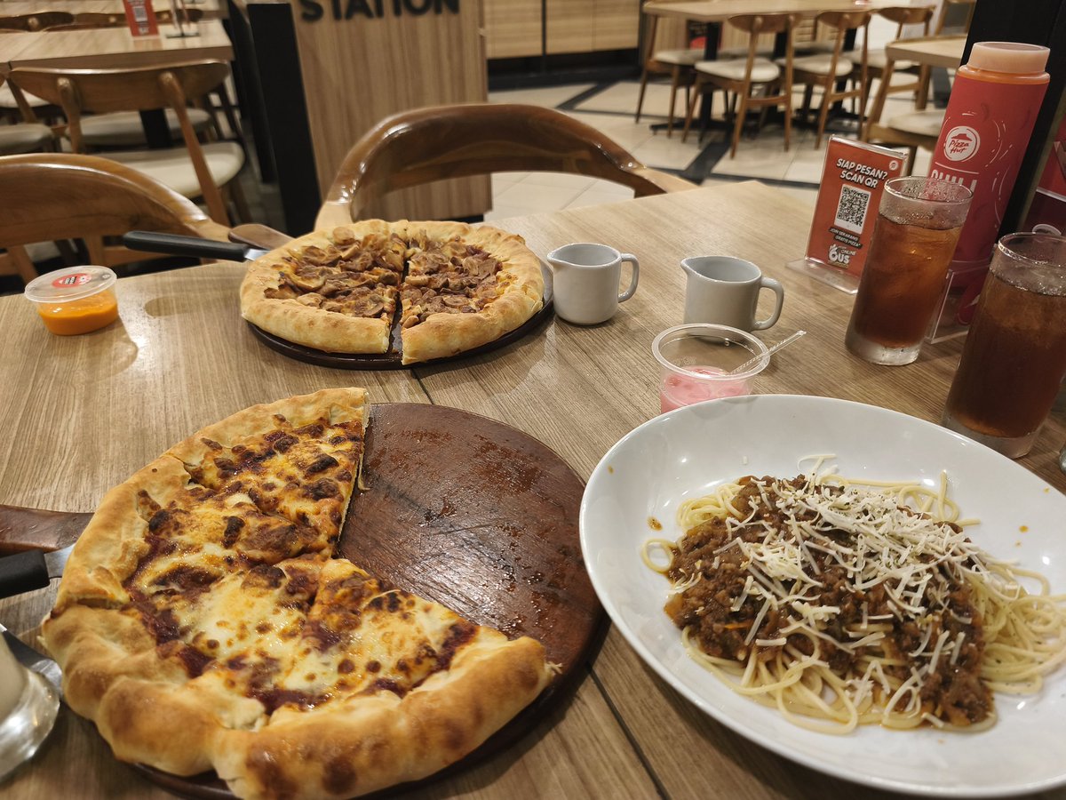 Valeria Wahlberg🍷|| MODEL REVEAL ON PIN 📌 tweet media