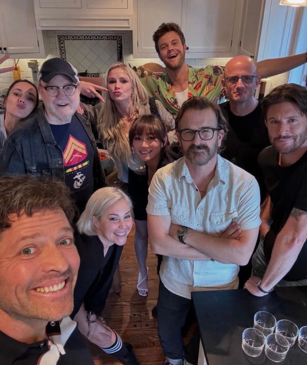 misha collins brasil tweet media