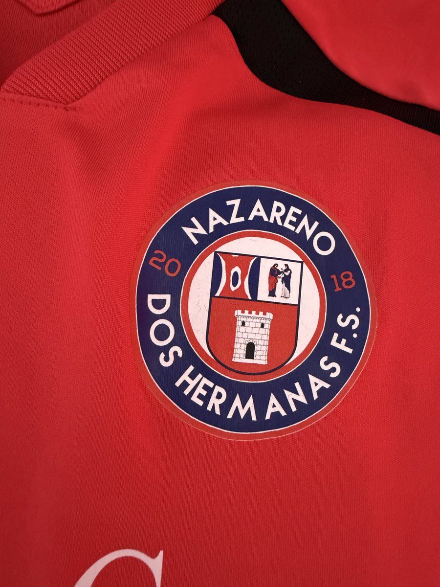 Detallazo que se han marcado los amigos de <a href="/NazarenoDHFS/">Torneo Seguridad Nazareno Dos Hermanas FS</a> con la gente de <a href="/rmarcasevilla/">Radio Marca Sevilla</a> con esta pedazo de camiseta que nos han regalado. Agradecido siempre a <a href="/CDeDios10/">Curro de Dios</a> y su gente por el regalito!
