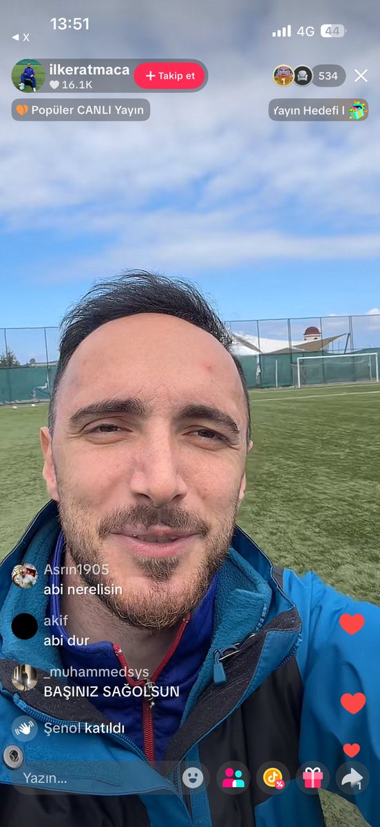 olm siz ne yüzsüz insanlarsınız.. Trabzonspor'un acısı varken gidip stadyumun yanındaki tesislerde gırgır şamata yaparak canlı yayın açmak nedir. bunları bu tesislerde görmek istemiyoruz. siz yapamıyorsanız gerekeni biz yaparız.. yeter artık. <a href="/TrabzonBelTr/">Trabzon Büyükşehir Belediyesi</a> <a href="/GSB_Trabzon/">Trabzon Gençlik ve Spor İl Müdürlüğü</a>