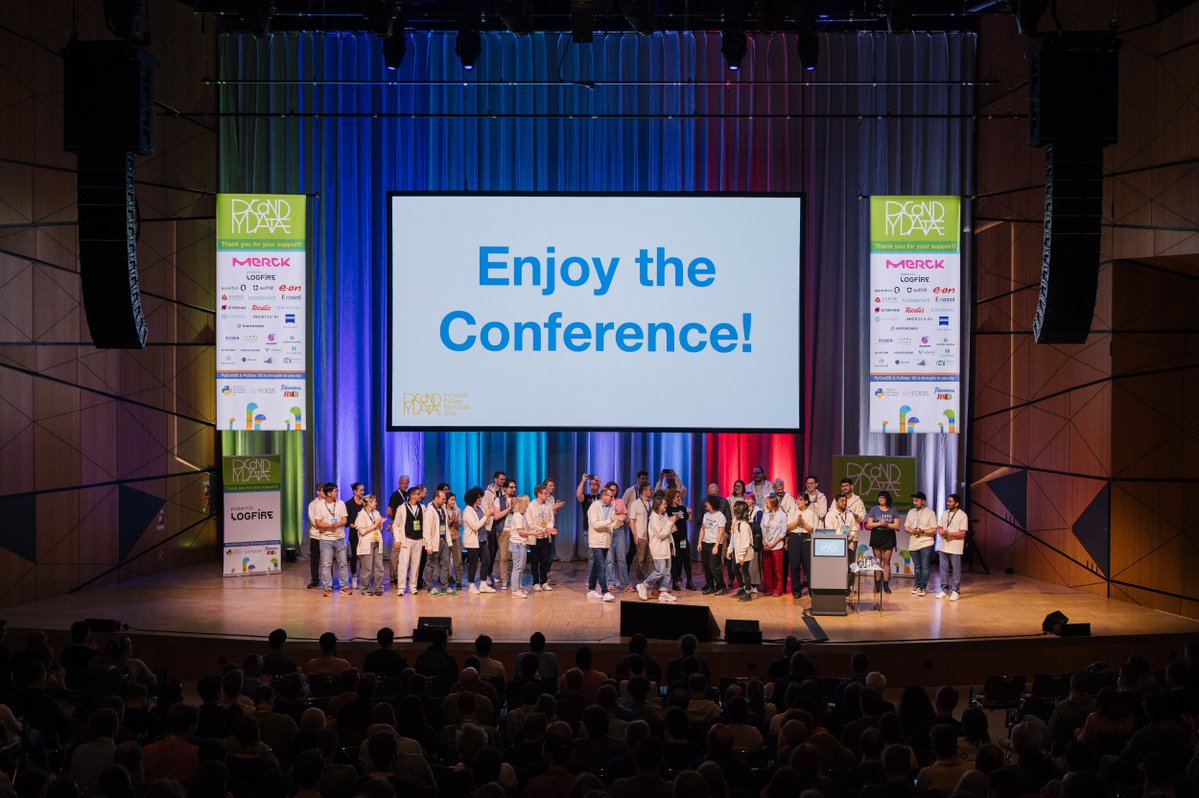 PyConDE & PyData tweet media