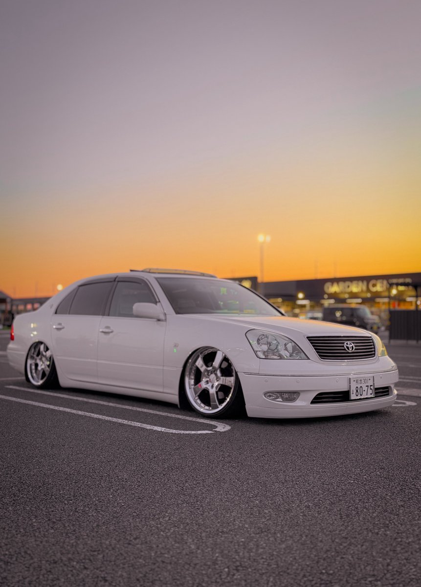 knt_ucf31's tweet photo. New wheel
LORINSER LM5🔥
かっこいい！！ https://t.co/NTuQH9MYU9