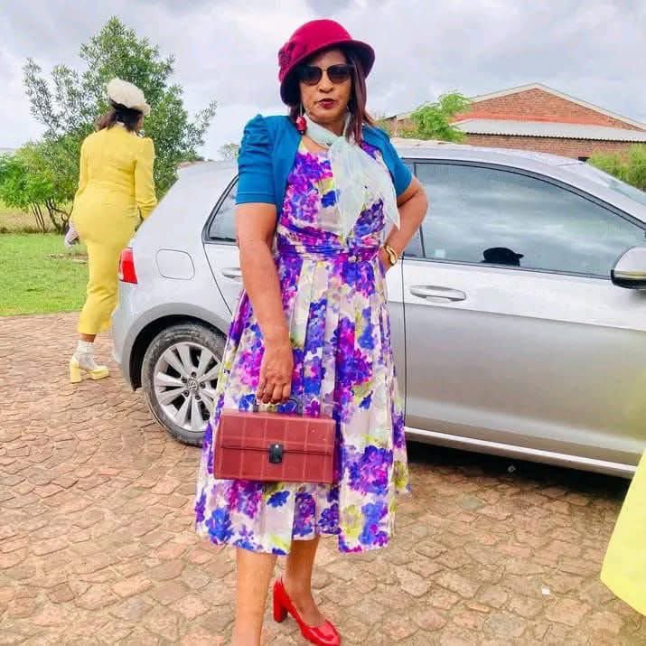 Msunu ka Johann Rupert tweet media