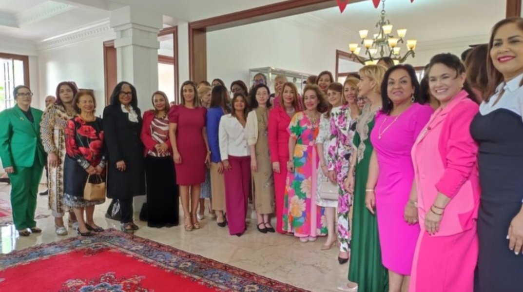 marcelasgrd's tweet photo. Fue un honor participar en este significativo encuentro organizado por @AmbSaintDom 🇲🇦🇩🇴, dedicado a reconocer el liderazgo, la resiliencia y las valiosas contribuciones de las mujeres en nuestra sociedad. 🌎🤝 https://t.co/s2kqE9kdQN
