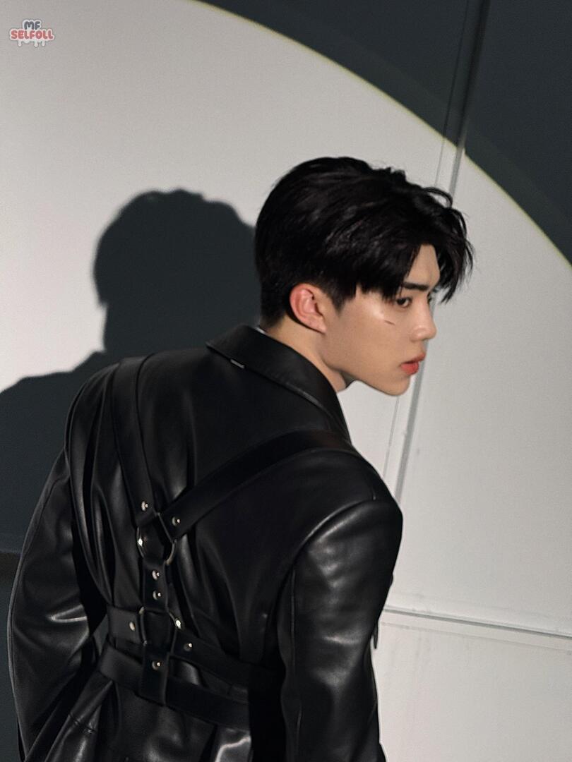 SELFOL ONLY! tweet media