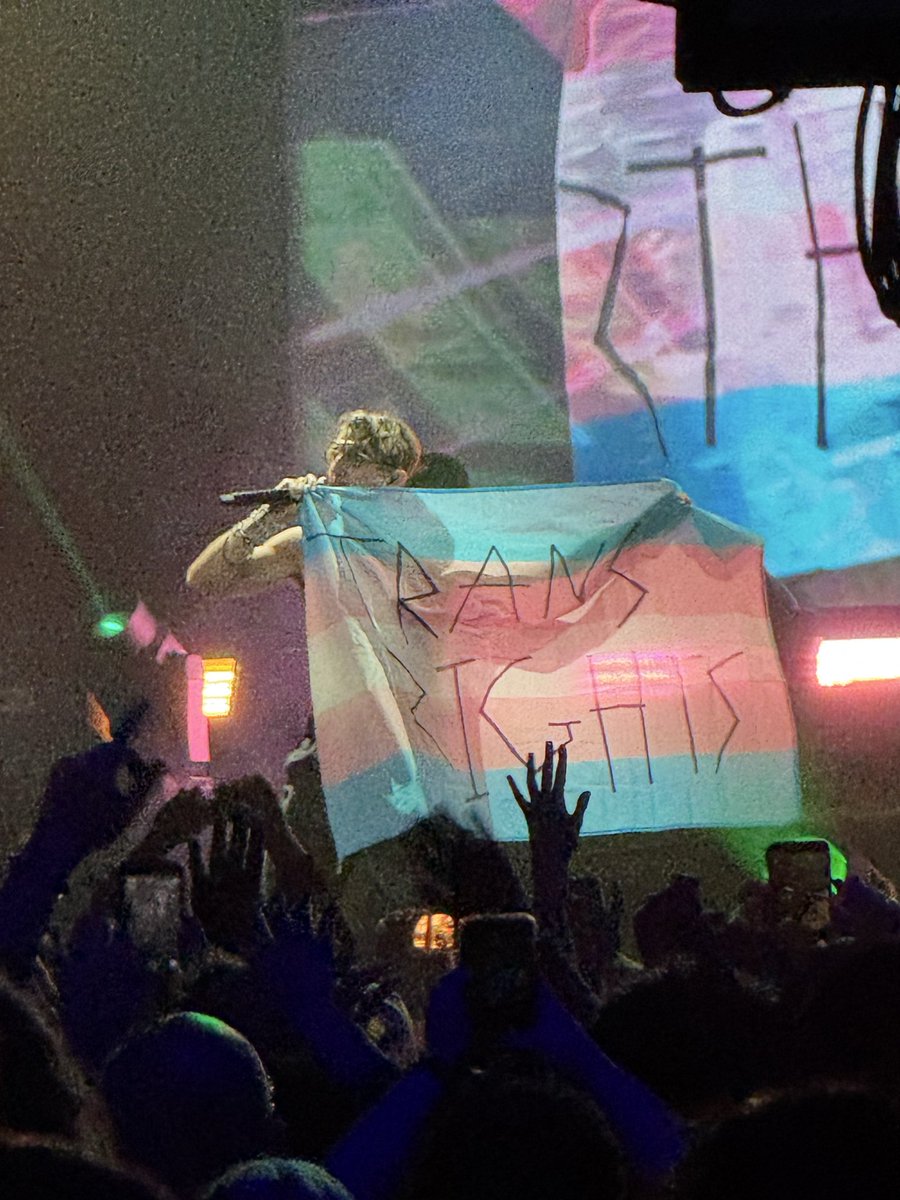 Team Fish Knuckles tweet media