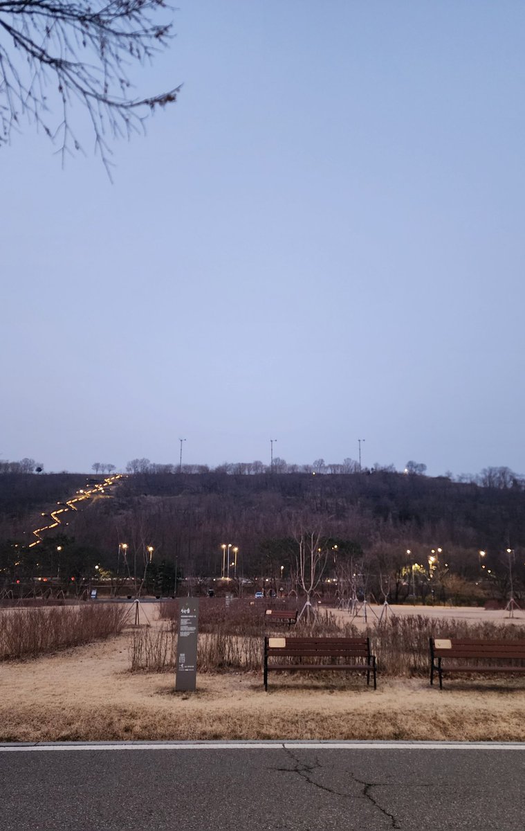 ๋ฌ๋น๐ tweet media