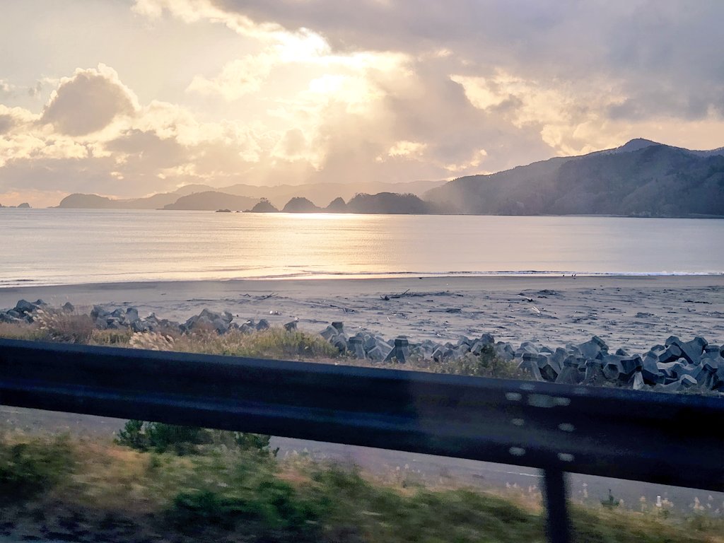Asumi_RM's tweet photo. あれから15年
あの時、
全国の沢山の方、そして世界中の国の方から沢山の支援をしていただいて
私も、そんな沢山のあたたかい気持ちのお陰で前を向けたうちのひとりです。

その感謝を忘れずに
私も、そんな気持ちを常に持っていたいです

https://t.co/1x01xOtrb0

#東日本大震災から15年 https://t.co/Sd104MPTop