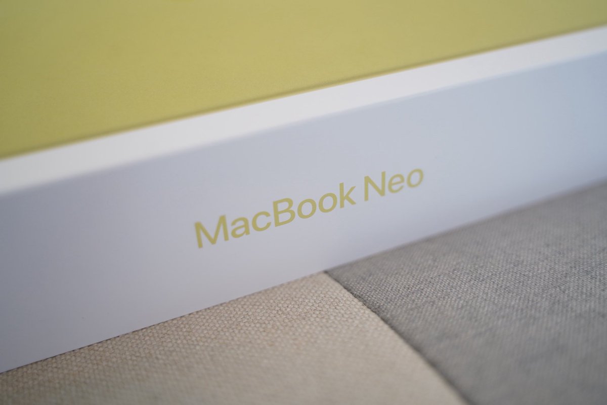 netosetsu's tweet photo. MacBook neo買ったんだけども、Amazonで早速値引きされてて、ちょい損した気分。iPhoneのチップでも思いのほかサクサク動いてくれてびっくり。ライトユーザーならこれで十分って感じでした。 https://t.co/VVA0wd40bK