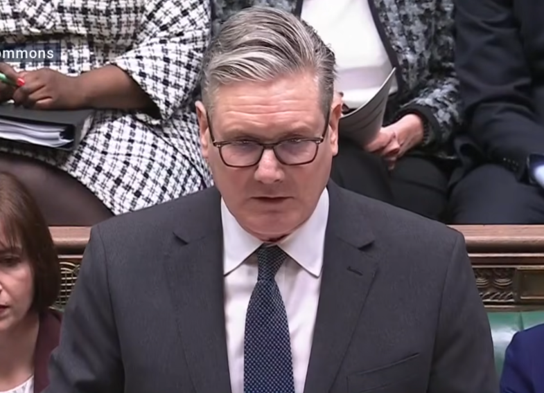 This is an absolutely *APPALLING* PMQs. 

Keir Starmer is visibly rattled. He's spent the last 3 questions trying to make a bizarre point about U-turns.

None of his points are landing.
He's angry and losing control.

This is his worst performance, by far.
Absolutely awful.