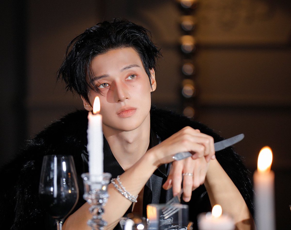 An omega son of head alpha, watching how alphas are striving to become his mate and feeling nothing but pity towards them, knowing his worth and his secret, his well guarded mating mark he's already shared with his mate months prior, an outcast alpha who stole his heart years ago