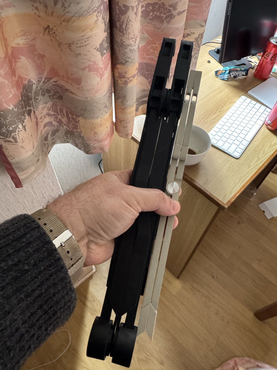 Duane Storey tweet media