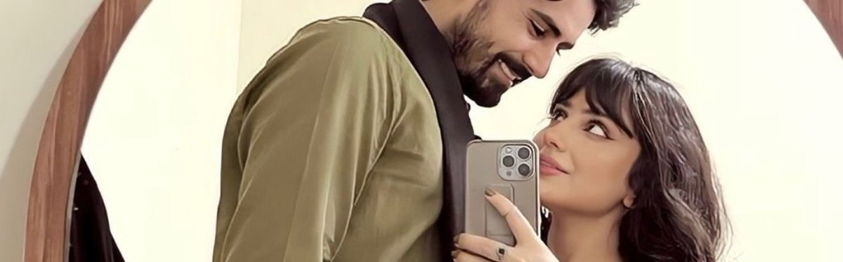 أتعقَّل في ديارك ،، و أتجرَّد من سيوفي ،، 
كل ظلٍّ معك أحبَّه ، كل دربٍ فيك أضيعه 💗..