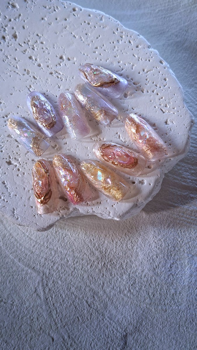 しーの🦋セルフネイル tweet media