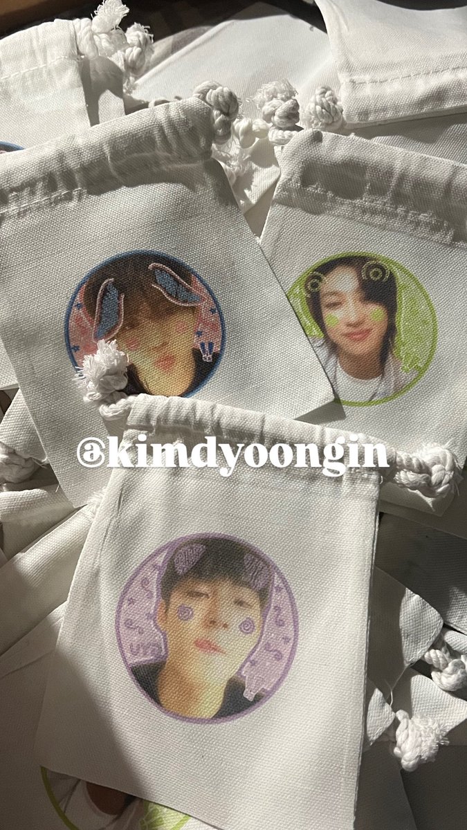 •｡ꪆৎ ˚⋅SEVENTEEN_NEW_IN_BULACAN  •｡ꪆৎ ˚⋅

 Pouch with candies &amp; stickers Fan support by: <a href="/kimdyoongin/">CK ¨̮ ☽̶☾/printing services open!/SHUTTLE SERVICES</a>

ꪆৎ like &amp; rt 
ꪆৎ 1:1 
ꪆৎ open for onsite trade only

loc: TBA 

#SEVENTEEN_NEW_IN_BULACAN
#NEW_BULACAN
#SEVENTEEN
#SVT_TOUR_NEW_BULACAN