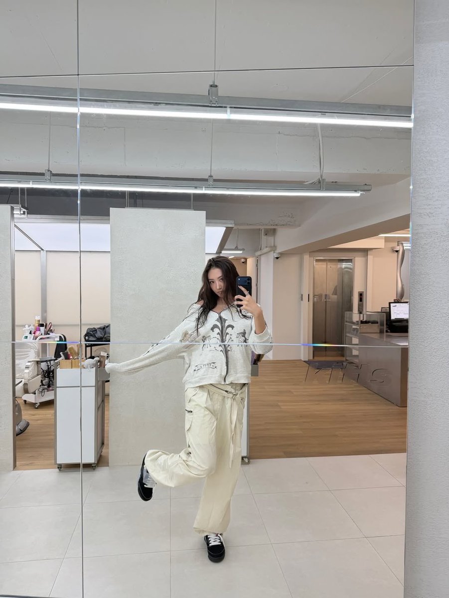 Gawon. 🦖 tweet media