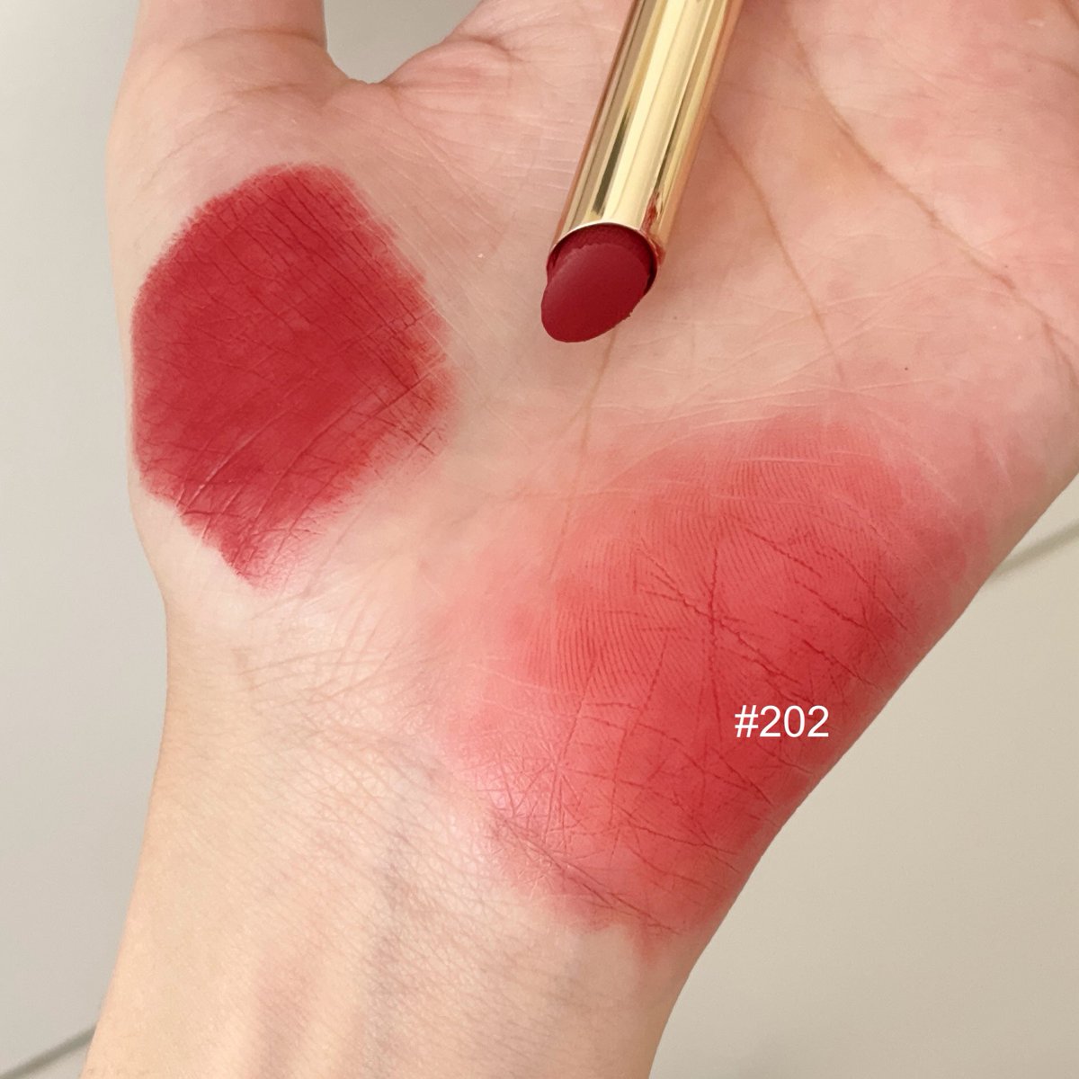 morpormorpaeng's tweet photo. มีอีกสีที่ออกมาใหม่ สี 202 ใครชอบวอร์มโทนคือเชียร์ แดงที่ขับผิวแบบมากๆๆ
https://t.co/ua0IWpP6OJ
#LOrealMakeupTH
#LOrealParisTH #LOrealDenimColorRiche https://t.co/1pYzd0ZO7S