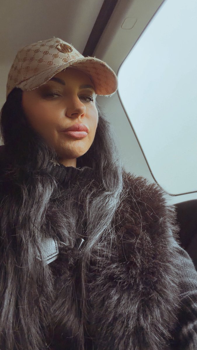 AniaKinski's tweet photo. Sur la route et toi ? https://t.co/lPgDbWI2Tu