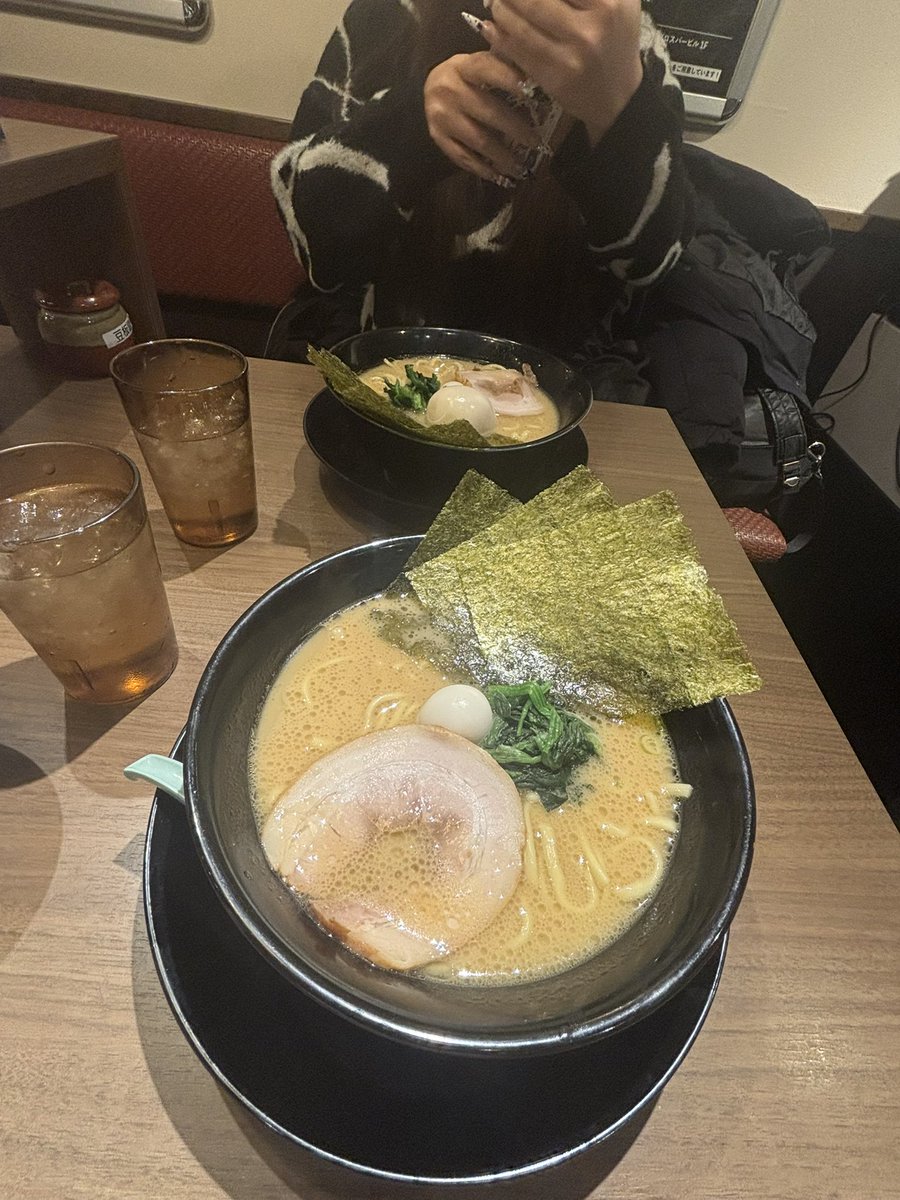 もてない tweet media