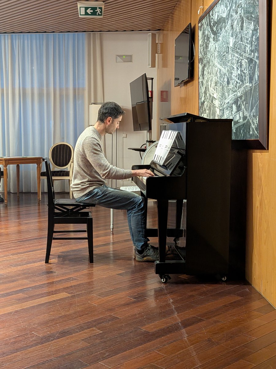 Conservatorio Profesional de Música Eliseo Pinedo tweet media