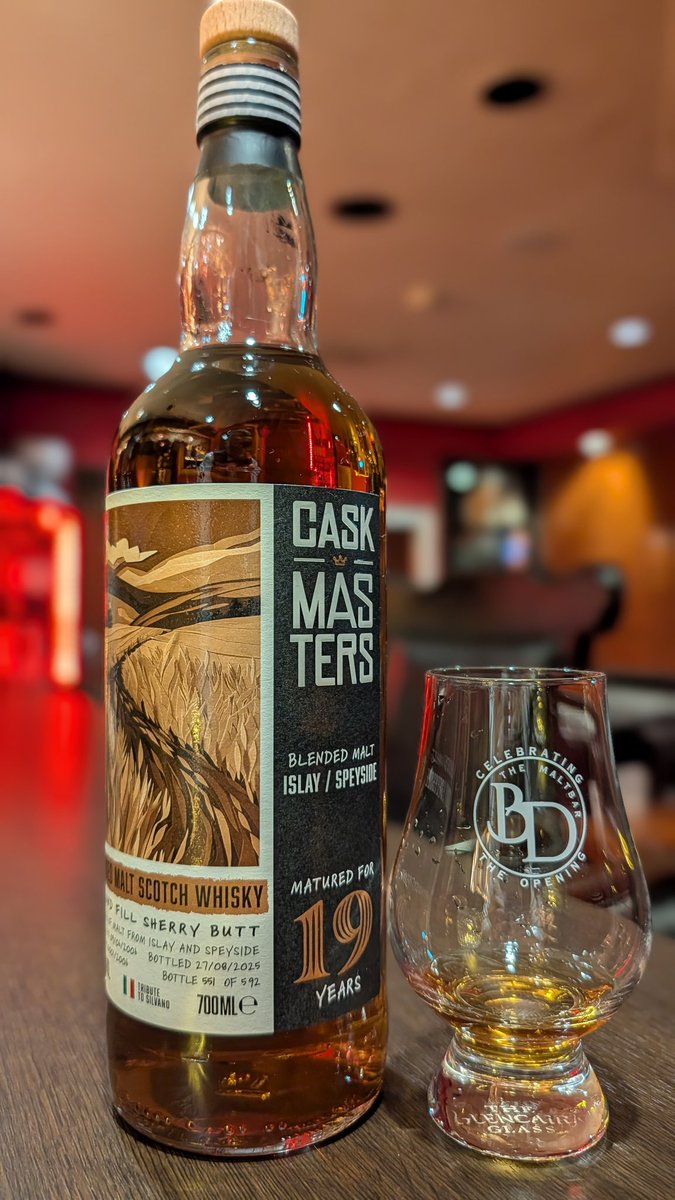 試飲して仕入即決！美味い！ マッカ〇ン19年とラフ〇イグ19年を混ぜ