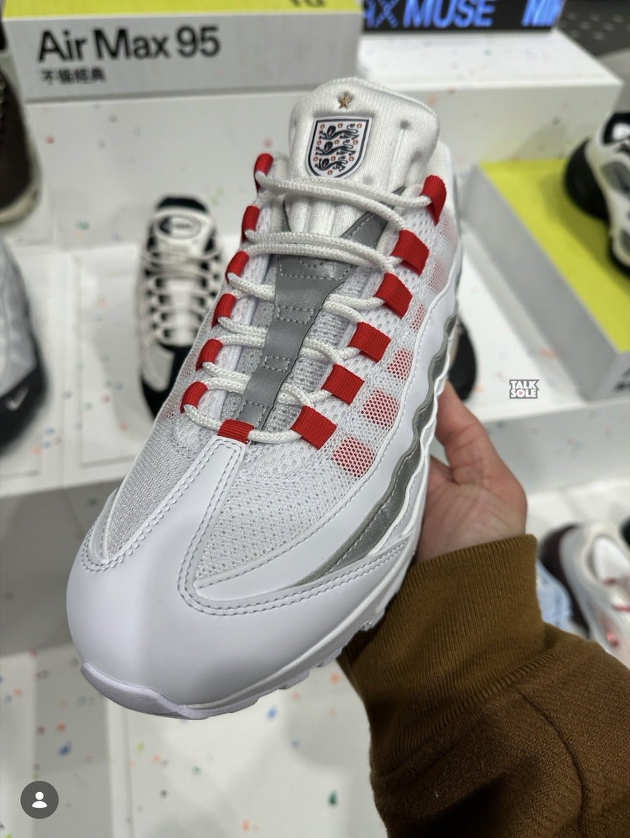 Bennetts tweet media