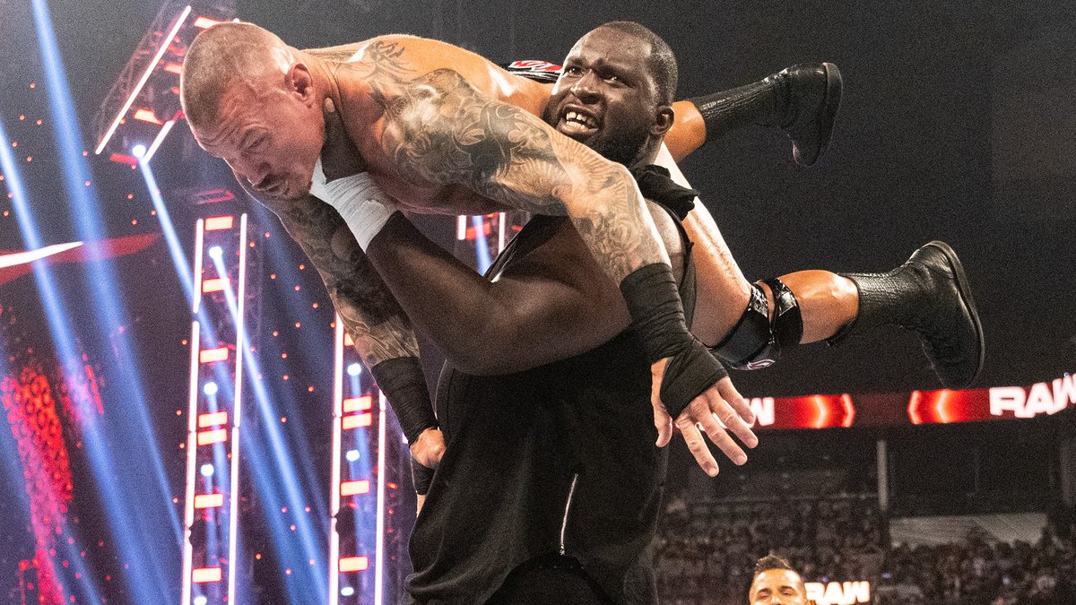 WrestleFeatures's tweet photo. Current FREE AGENTS on the WWE Main Roster:
- Brock Lesnar
- Oba Femi 
- Omos
- Danhausen https://t.co/B4P2axtGXL