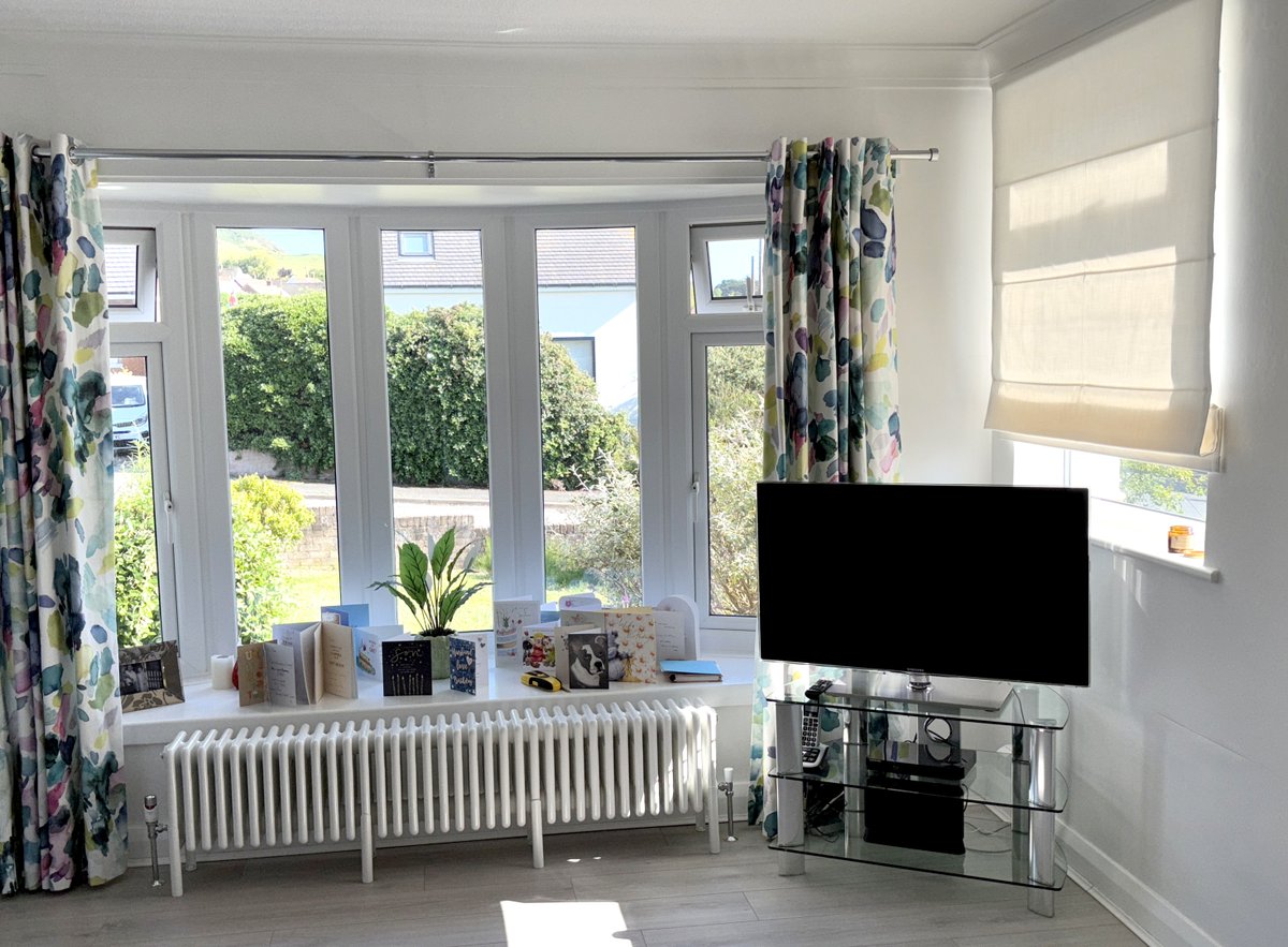 nwtdirect's tweet image. Customer photos of our Tubularo White #Column &amp;amp; Corwen #Chrome Vertical #Radiator😃

If you've had a product from us we would love to see the it once installed📷

email us on info@nwtdirect.co.uk with your photos.

nwtdirect.co.uk

#heating #bathroom #wetroom #decor