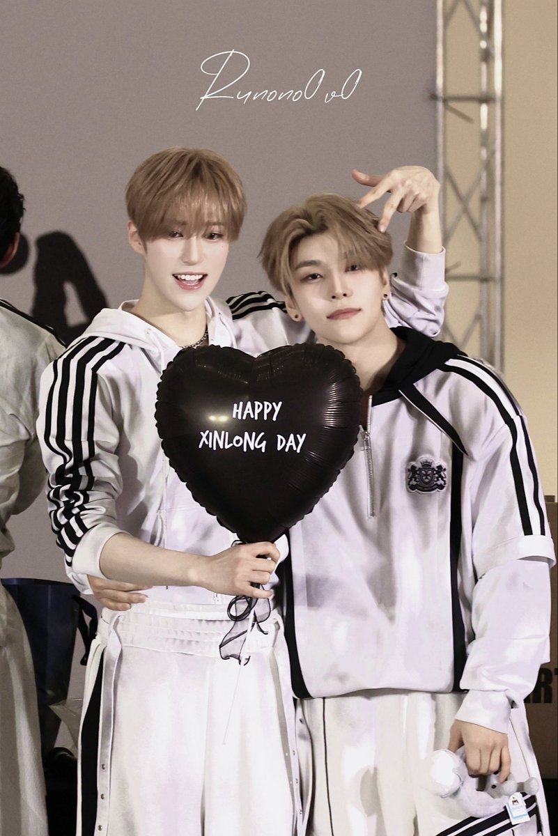 Runono﹥﹤ tweet media