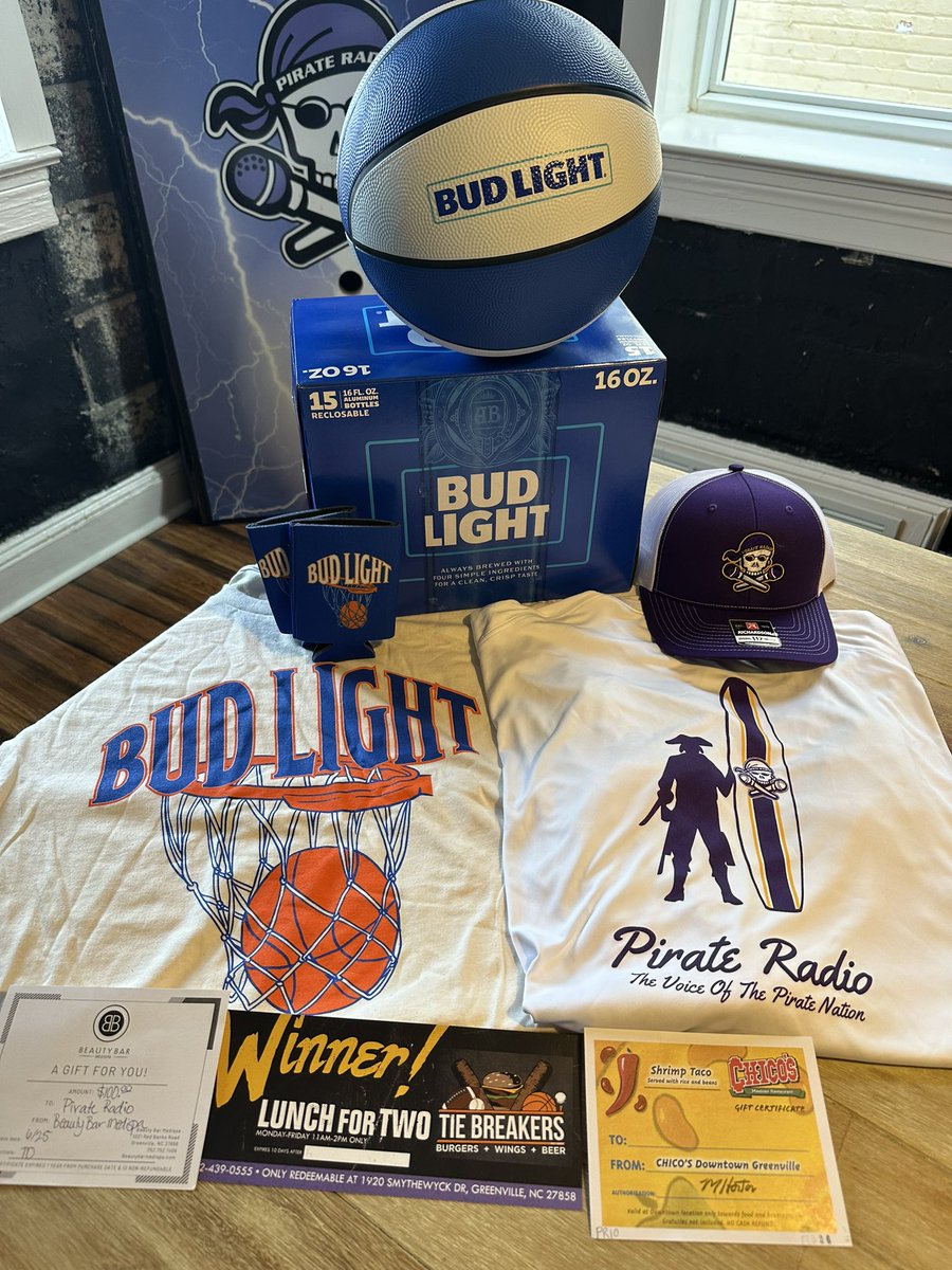 🚨GIVEAWAY ALERT🚨
RT &amp; FOLLOW <a href="/PR927FM/">Pirate Radio ☠️</a> for a chance to win this awesome #winitwednesday prize package to get you ready for #MarchMadness. 21 &amp; older only 
#Stations4Winners🏴‍☠️