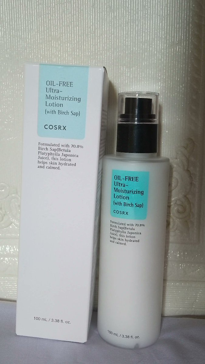 Akhir-akhir ini aku lagi pakai COSRX Oil-Free Ultra Moisturizing Lotion with Birch Sap dari COSRX dan jujur ini salah satu moisturizer yang menurutku ringan tapi tetap ngasih hidrasi yang enak di kulit.