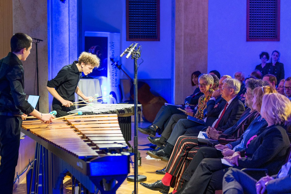 Peter Kaiser tweet media