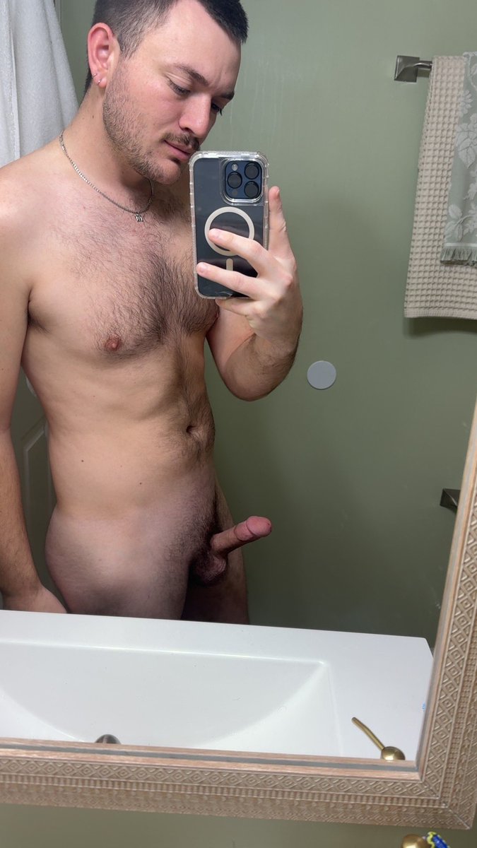 outterboy97's tweet photo. Finally starting to get my body back where I want it again. 🤗😉😈 https://t.co/447bz7hXaq