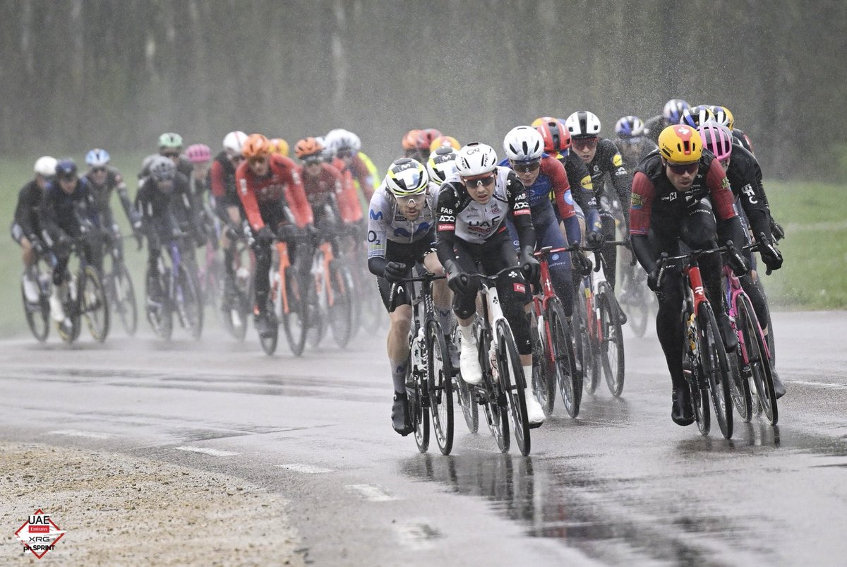 Peleton Helmet Racing The peloton exploded into multiple groups in a frantic first hour of ...