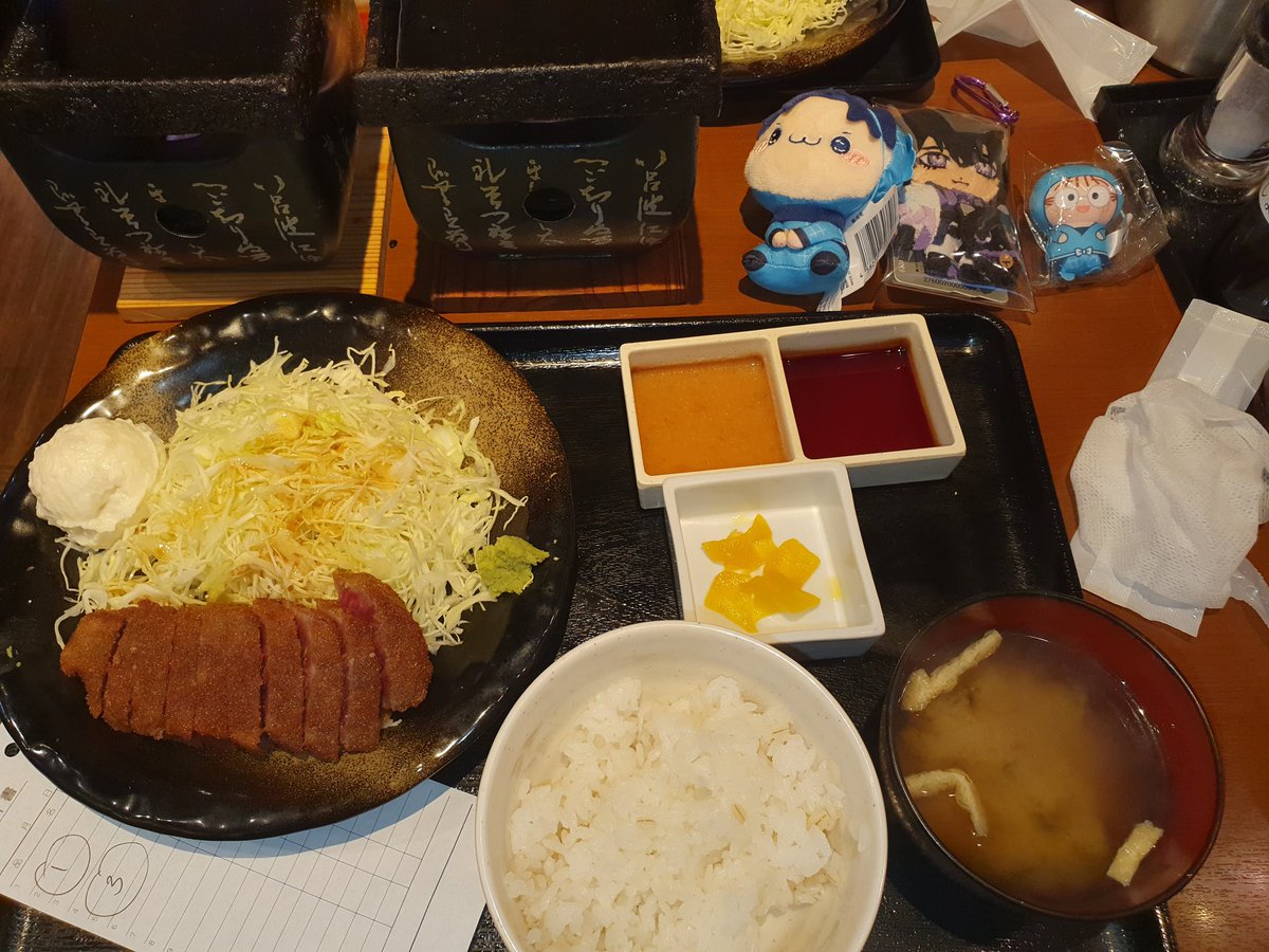 #디온밥조
야미