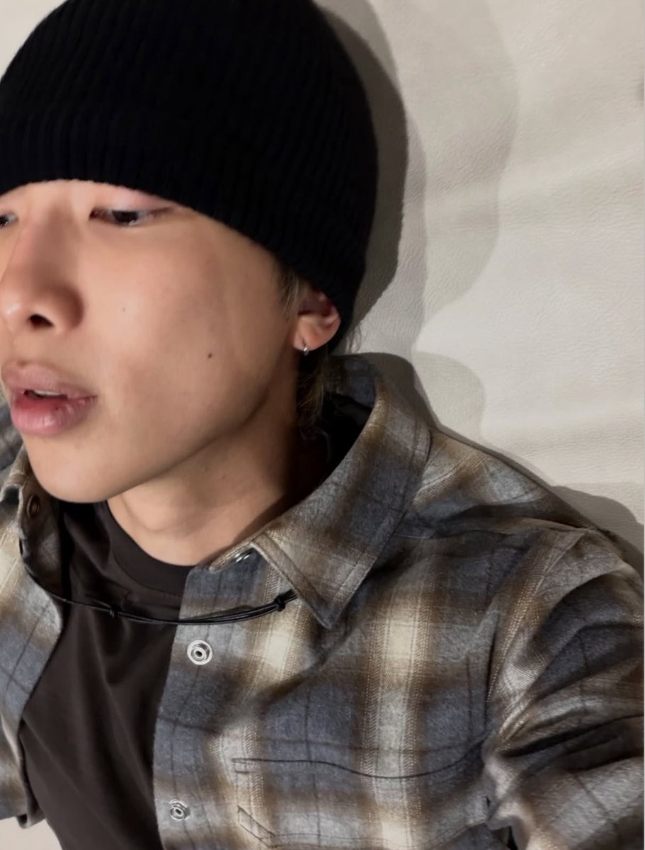 i actual had to put my phone down for a minute oh my god