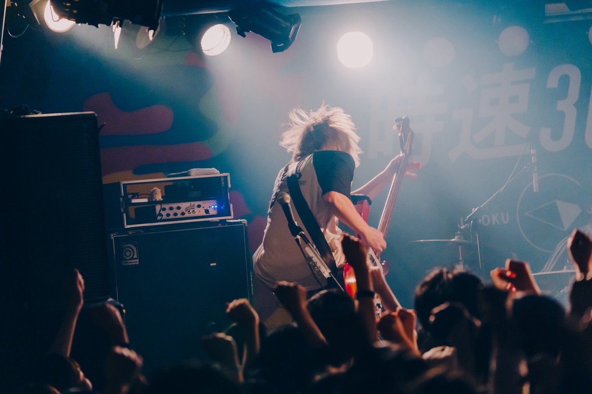 時速36km tweet media