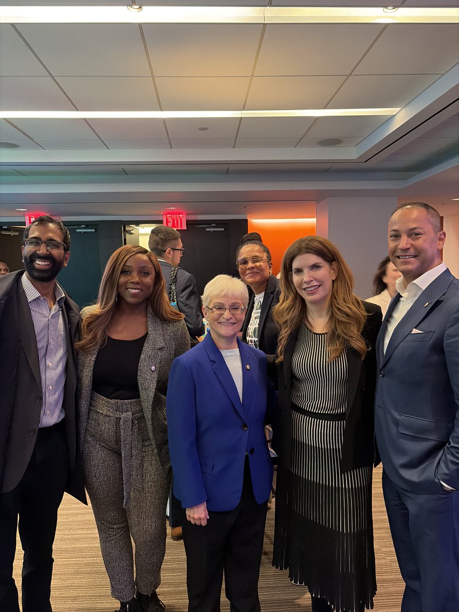 Lynn Schulman 舒曼琳 tweet media