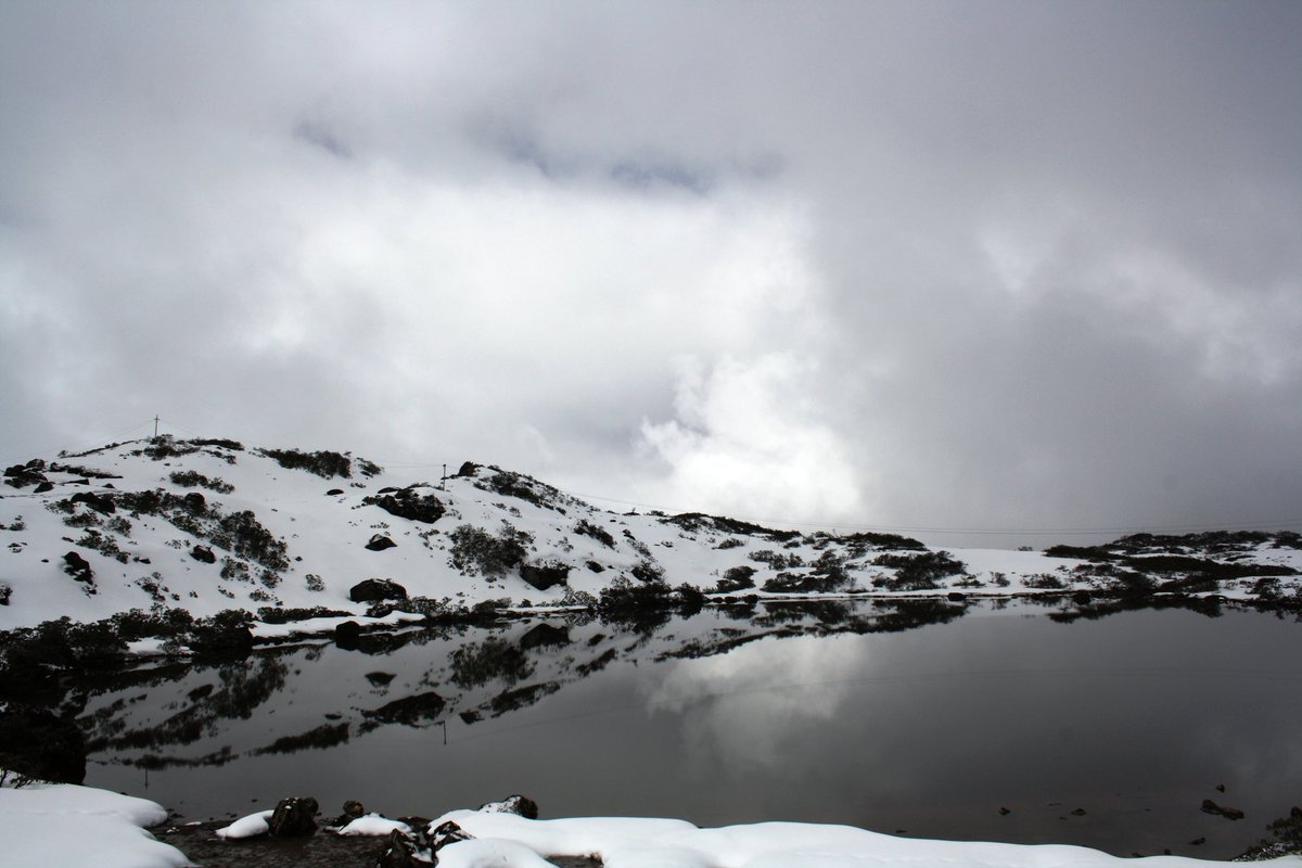 bindasfauji's tweet image. It’s Water Wednesday!
Share your fave water shots 🌊 
A glacial lake in Higher Himalayan Region of Arunachal Pradesh!

#northeast_dekho
#Theme_Pic_India_Lakes #NatureEscape