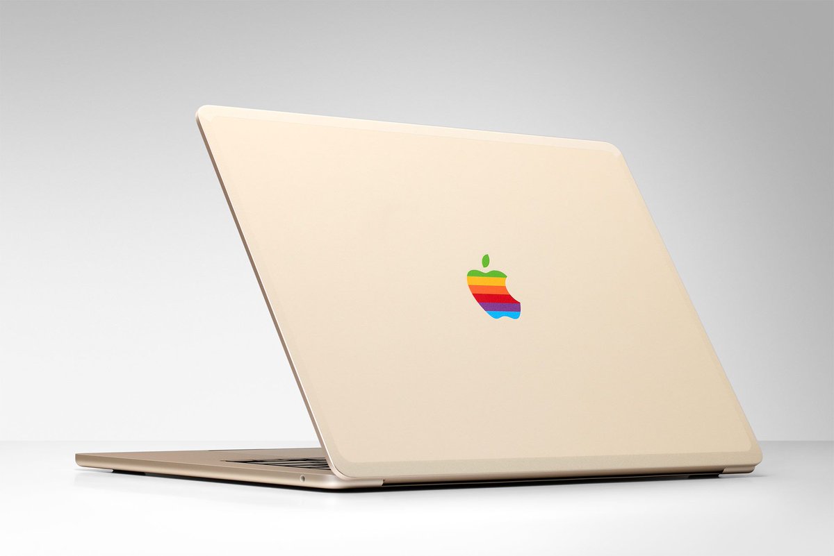 AppleGeek tweet media