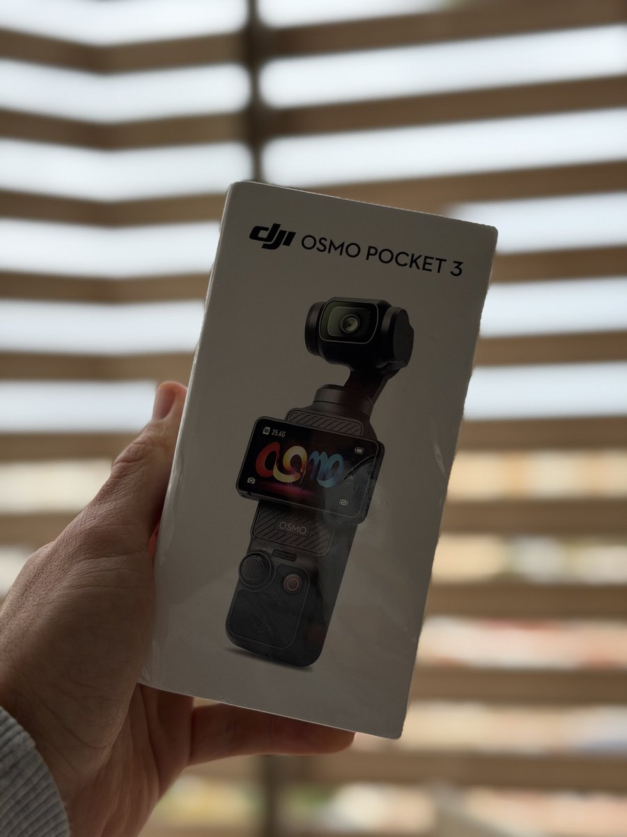 Carlos González tweet media