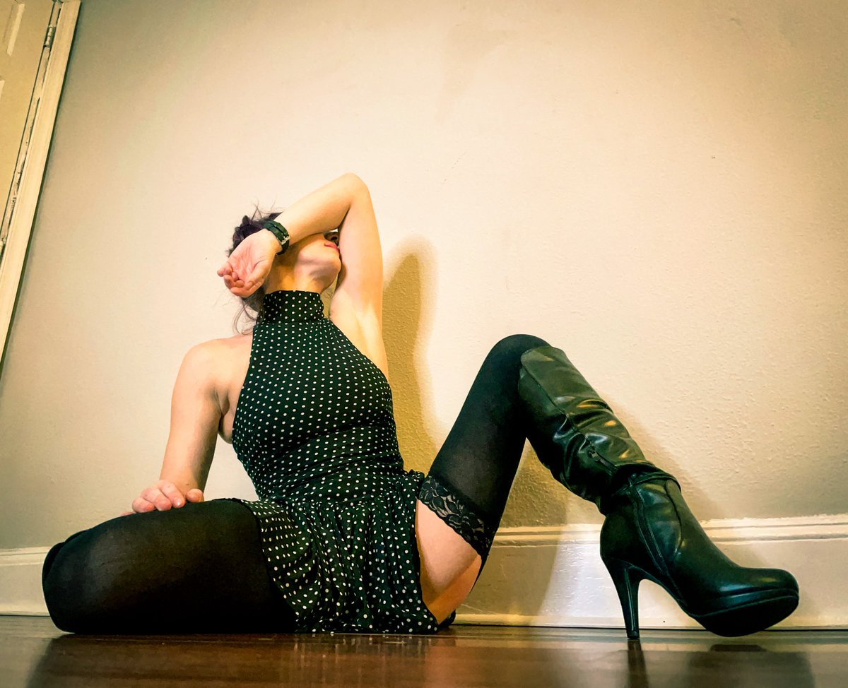 AbundantMischief tweet media