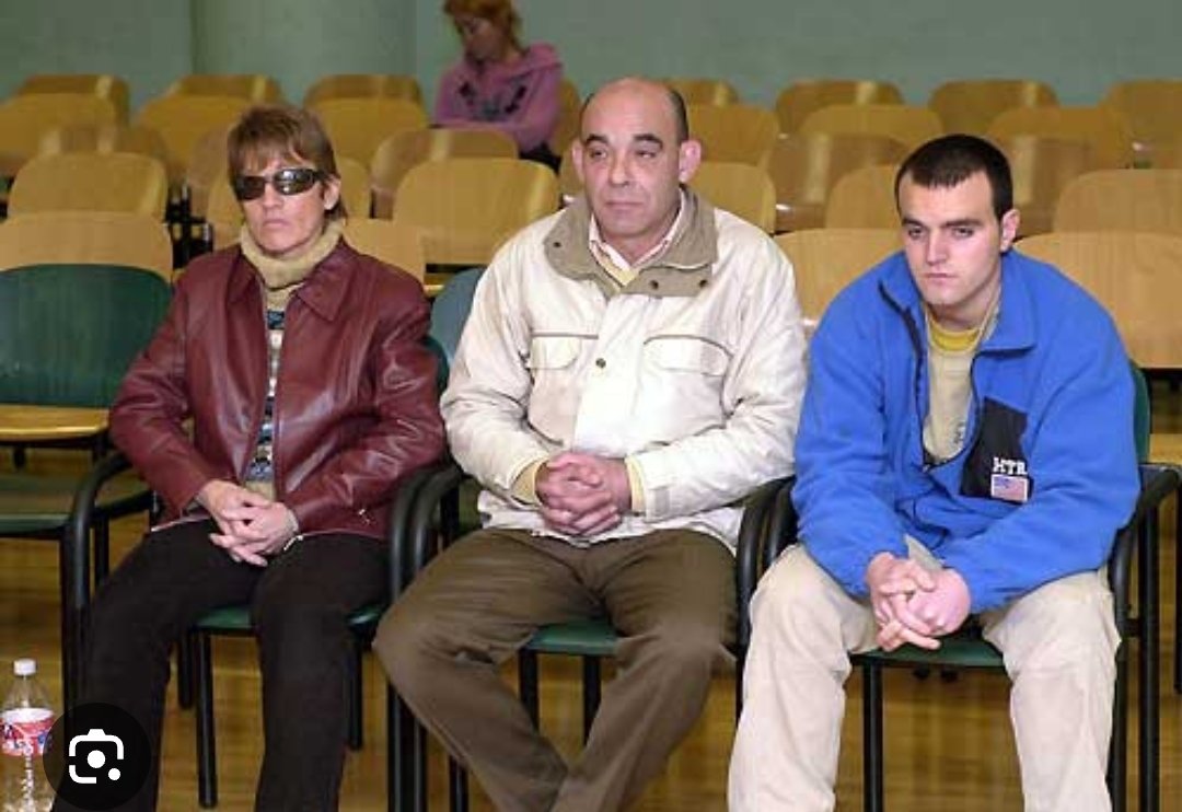 ¿Sabíais que hace 21 años esta familia asesinó a un hombre porque creyeron en un bulo que se emitió por televisión durante días? Sucedió un 13 de marzo. 
Ellos son Pilar Rubio, Valeriano de la Peña (policía nacional) y el hijo de ambos, José Miguel de la Peña Rubio.
#11M