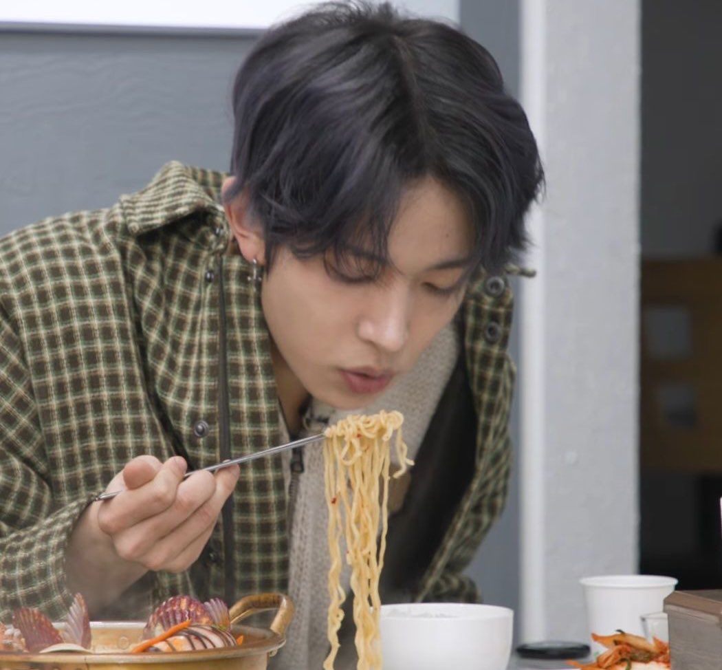 em EN⁷ tweet media