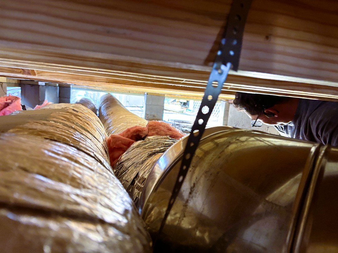 JanssenHvac's tweet image. Modifying Ductwork for ACU Relocation 🦾🔧
#HVACWorks #HVACPros #HVACLife #Ductwork #JanssenHVAC