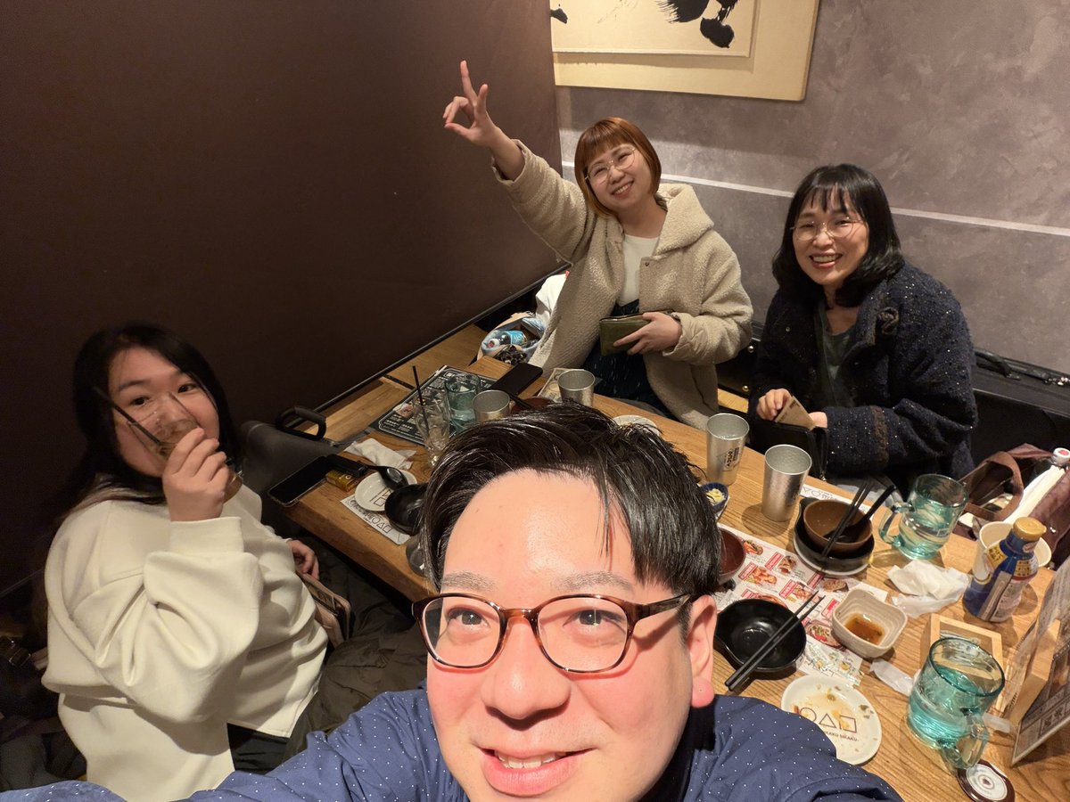 MyraSaxophone's tweet photo. こんばんは！！
本日はミラカル強化練習でした！！
その後は…アルコール🍺笑笑
ミラカル初の飲み会🍻でした☺️ https://t.co/gS3sJ5PXhr