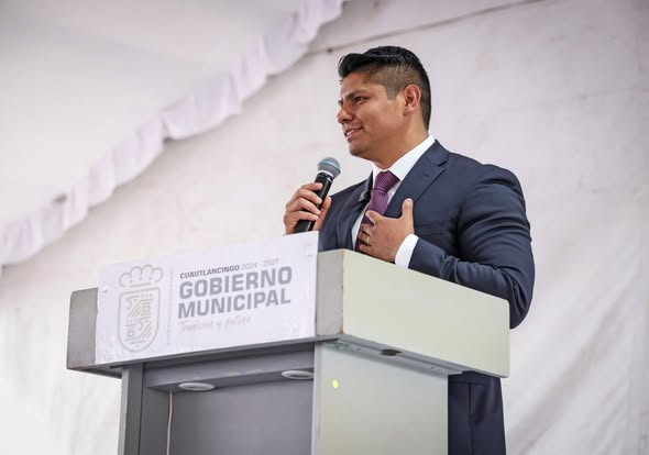 #VISION en #Cuautlancingo
Cuautlancingo reconoce la lucha y fuerza de las #mujeres
“Cuando una mujer toma la plaza, hay exigencia de cambio”: Omar Muñoz
*“El arma más poderosa que tiene una mujer es su decisión”: Tere Alfaro
Mas en VISION; periodicovision.com.mx/.../cuautlanci…
<a href="/omarmunooz/">Omar Muñoz</a>