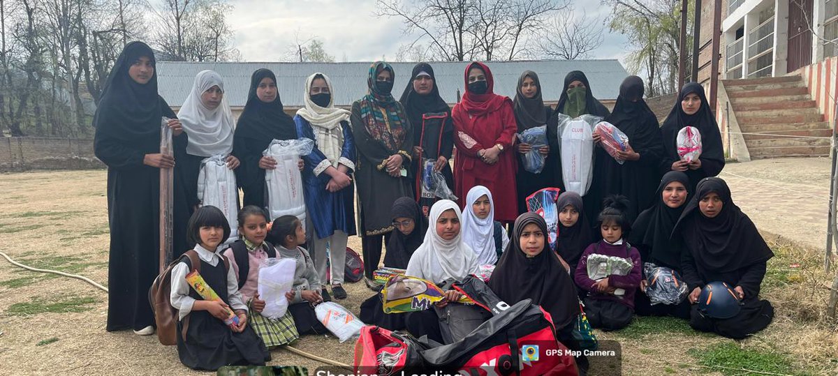 Informationspn's tweet photo. Sports Kits distributed among schools by Sankalp Hub for Empowerment of Women,Mission Shakti Shopian,

Encouraging students,especially girls to actively participate in sports and physical activities.

@OfficeOfLGJandK @CM_JnK @diprjk @shishrgupta @dmshopian @Shewspn https://t.co/C0HH9GXYw2