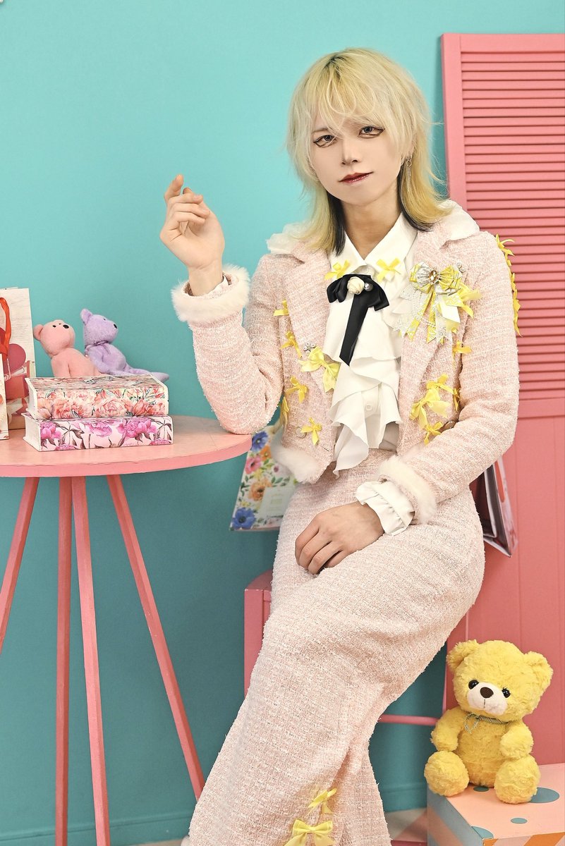 pocoApoco tweet media